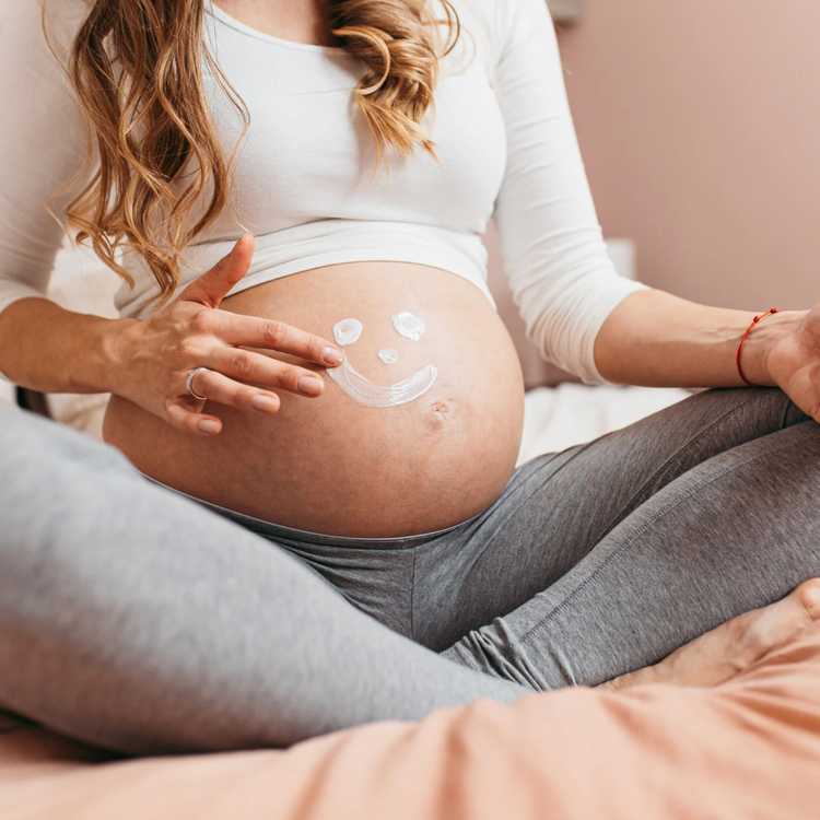 Soin du corps grossesse et post-partum – prévention des vergetures avec soins naturels