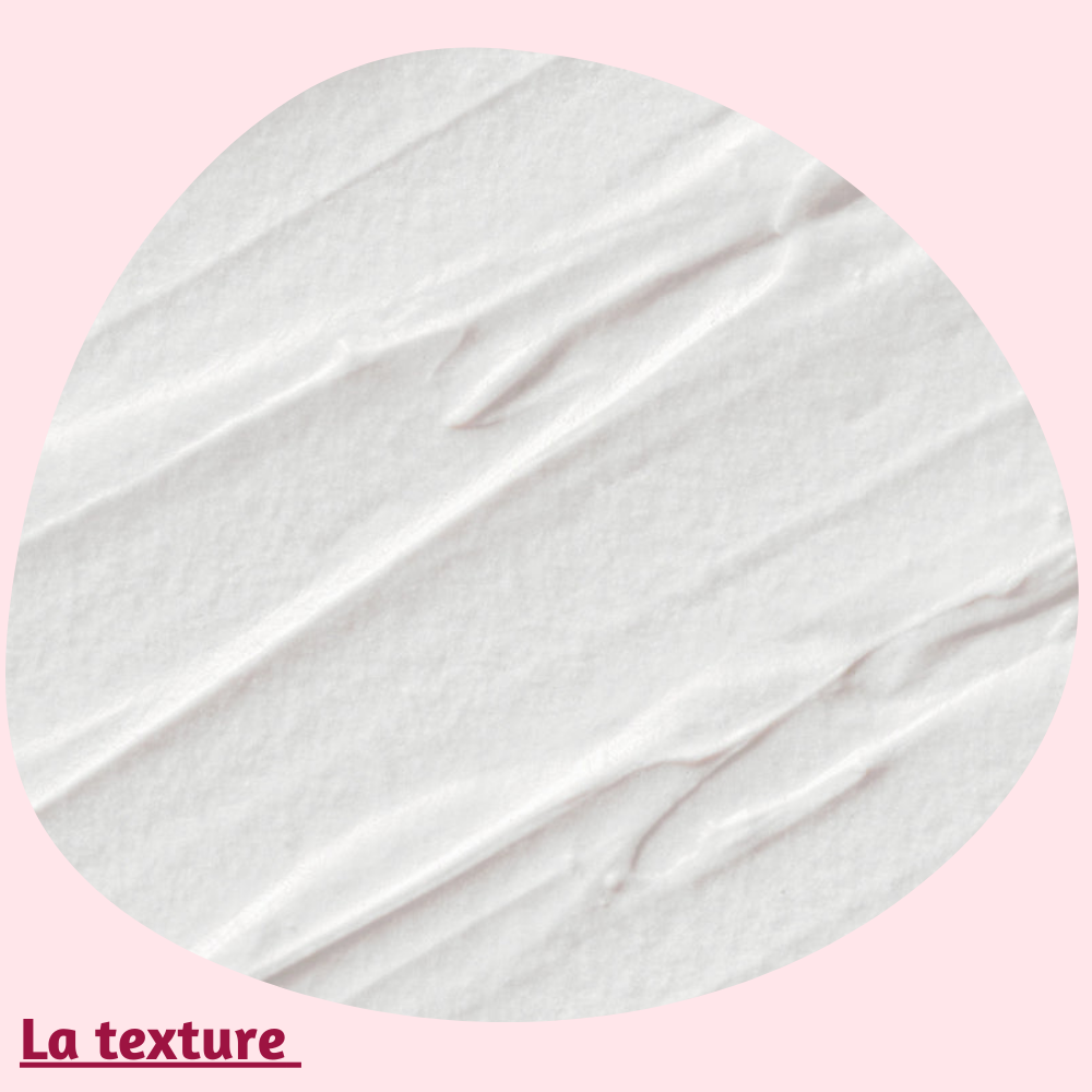 Gommage Douceur Hydro-Biotique de Novexpert, texture veloutée et douce pour exfolier sans agresser la peau.