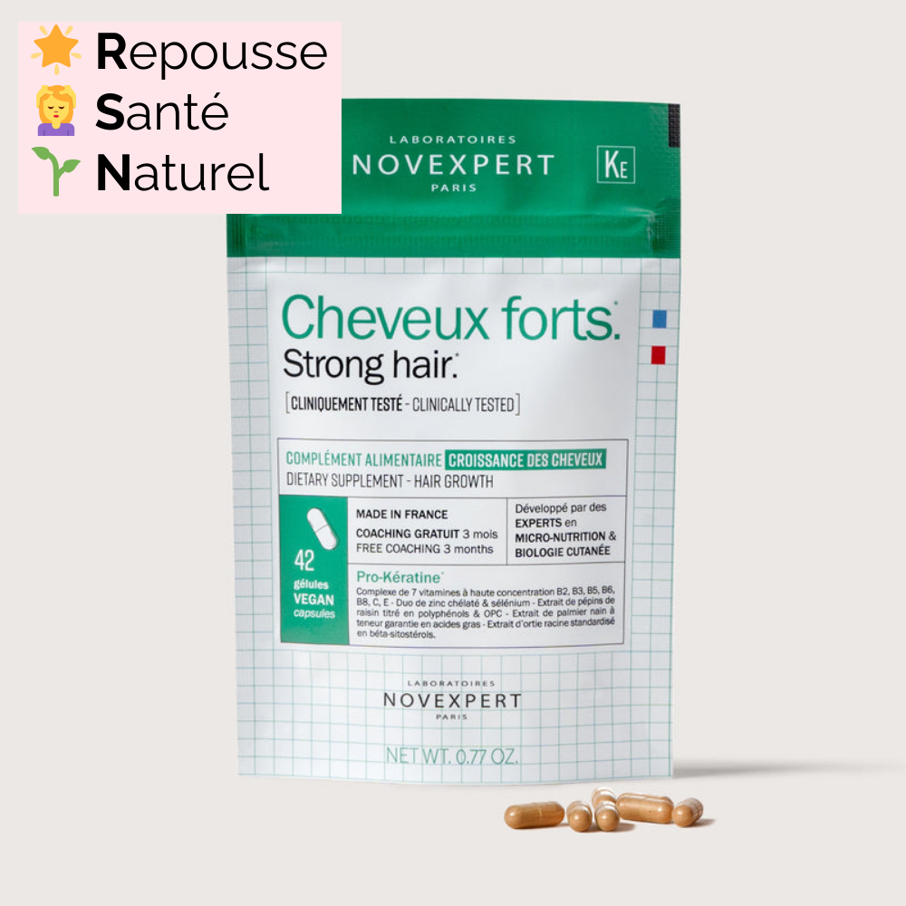 Flacon du Complément Alimentaire Cheveux Forts de Novexpert sur un fond pastel, avec capsules visibles.
