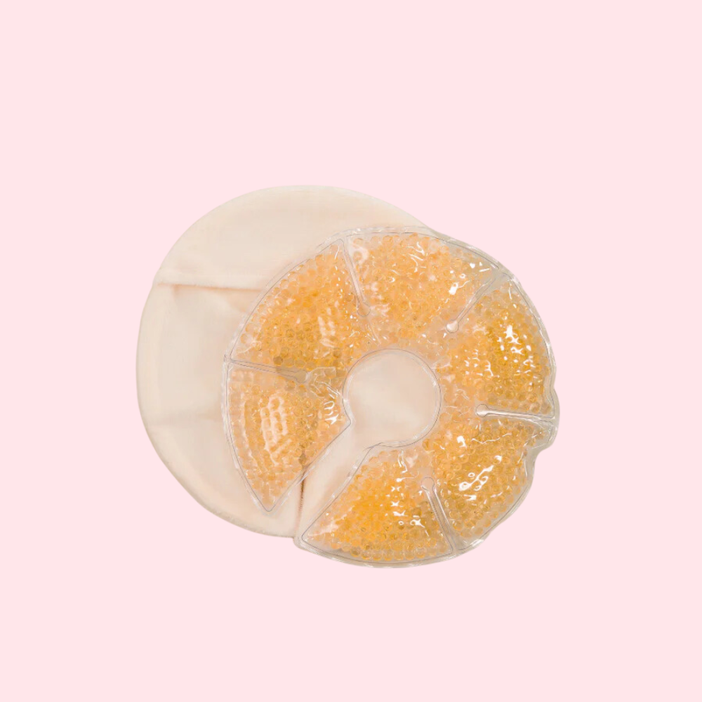 Compresse avec forme ergonomique adaptée aux seins pour confort optimal en allaitement