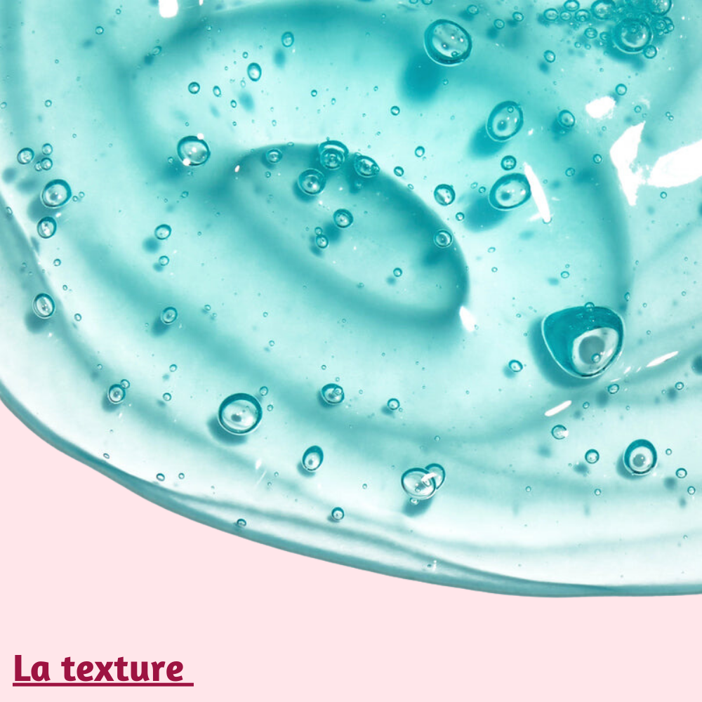 Zoom sur la texture gel de la Gelée Moussante Peau Nette, montrant sa consistance légère et mousseuse.