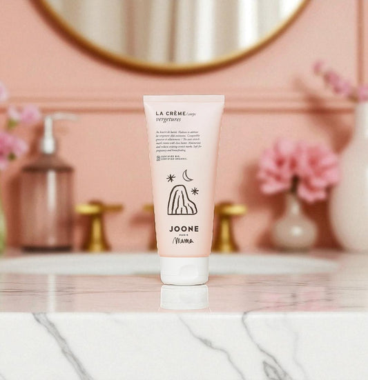 Crème vergetures bio – soin hydratant et naturel qui nourrit la peau en profondeur, améliore son élasticité et aide à prévenir et atténuer les vergetures pendant la grossesse et le post-partum.