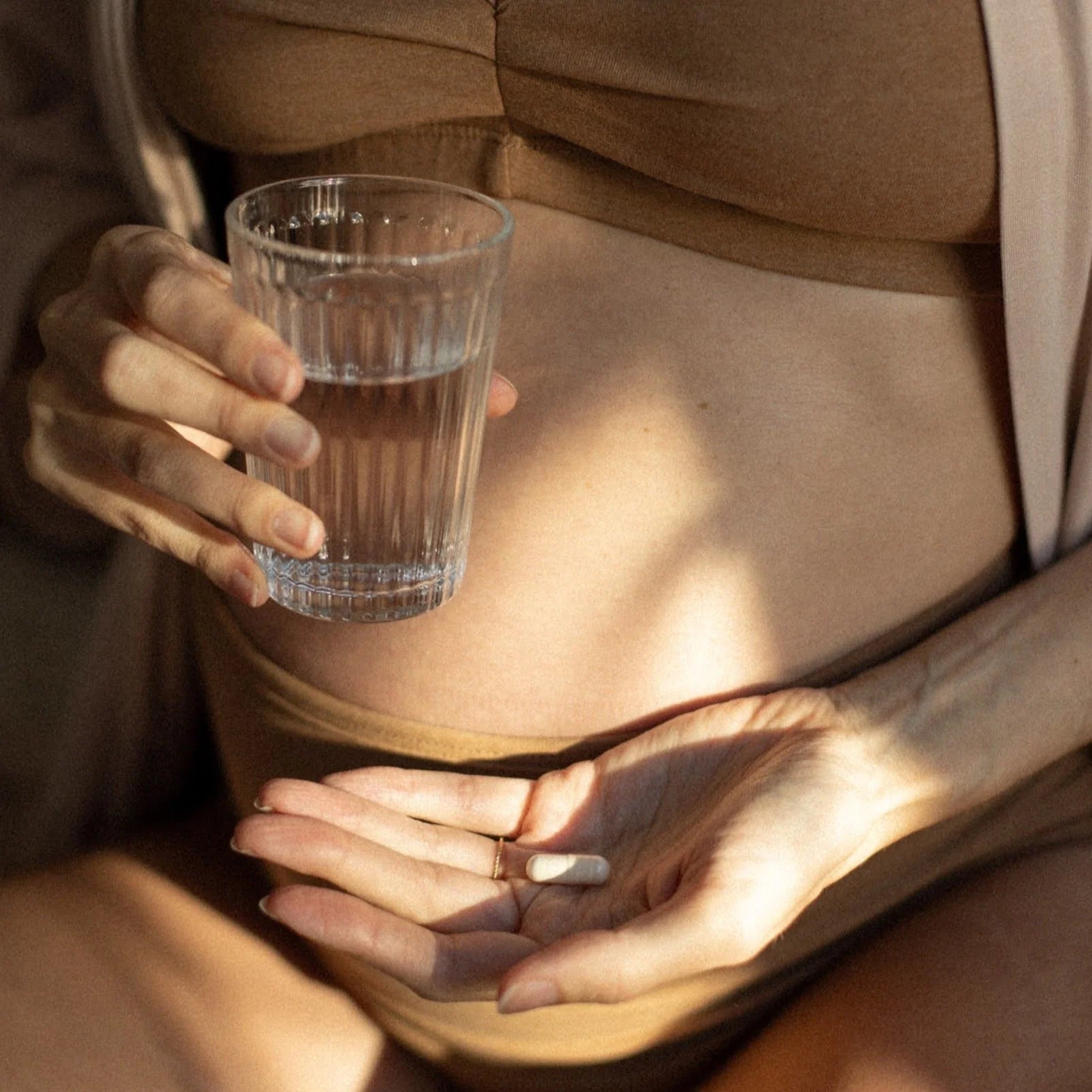 Calendrier “1 à 2 gélules/jour” au petit-déjeuner; 14 mg de fer couvrant 100% des AJR par gélule.