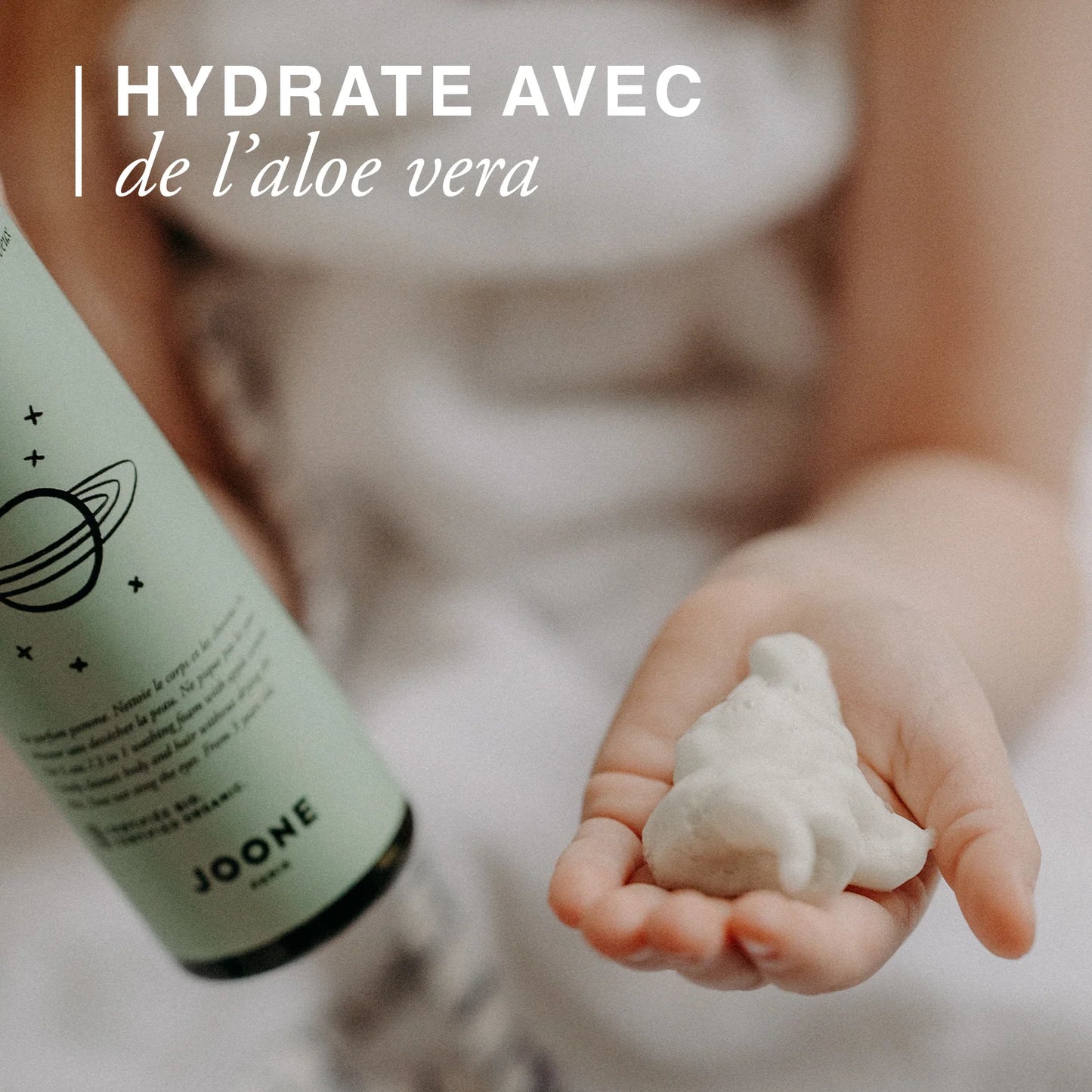 Mousse de bain enfant à la pomme — certifiée bio, 2-en-1 corps & cheveux (225 ml)